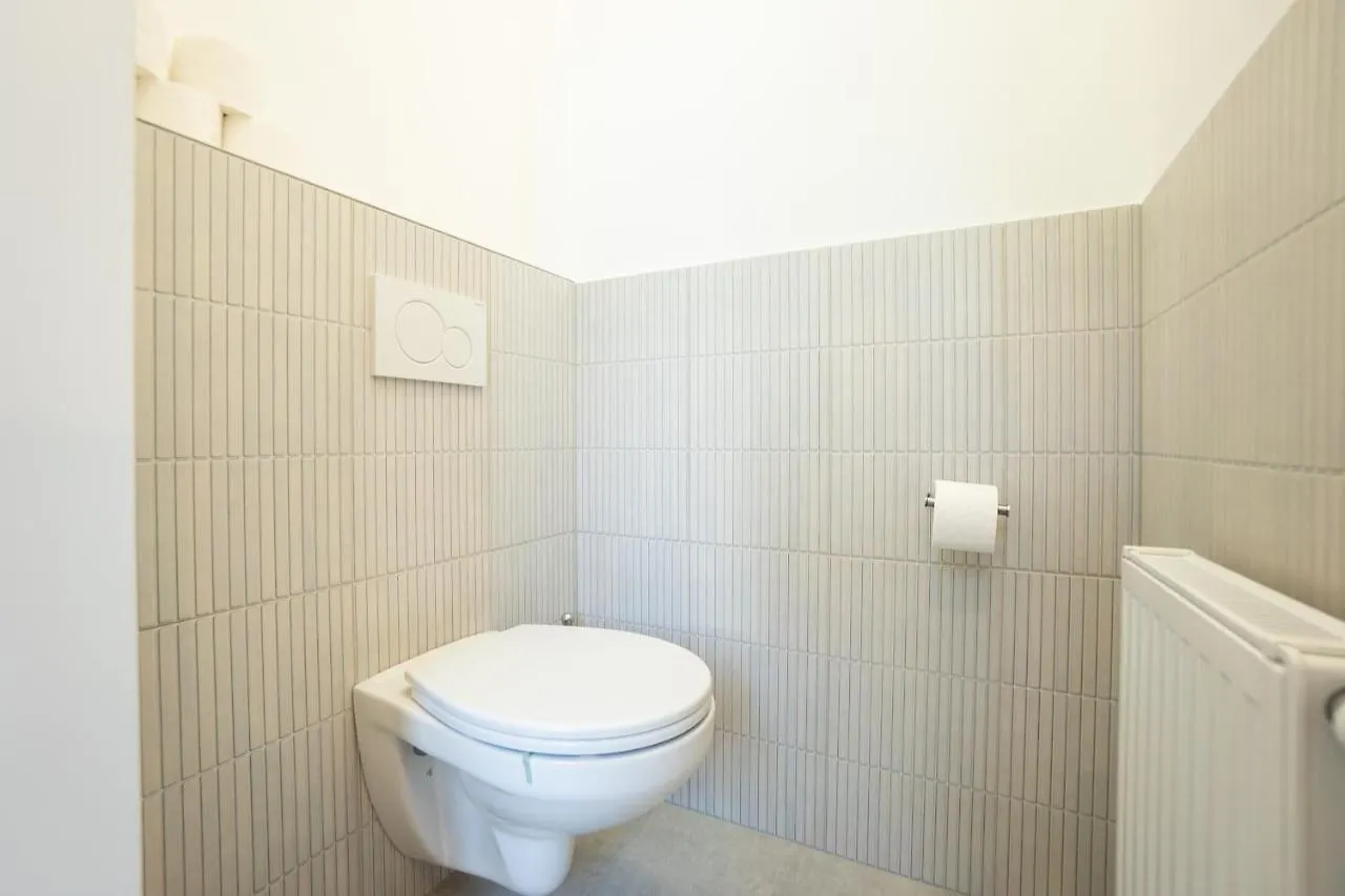 2-Rooms Apartment 10 Min Away From City Center Vienna 0*,